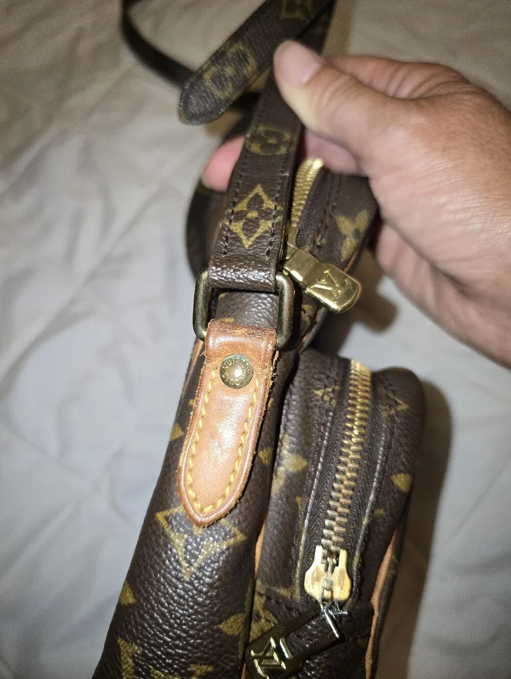 Louis Vuitton compact louis